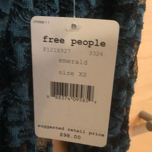 Never worn free people emerald lace top - Picture 4 of 4